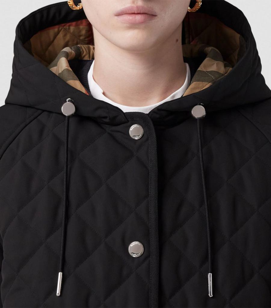 商品Burberry|Diamond-Quilted Hooded Jacket,价格¥9141,第7张图片详细描述