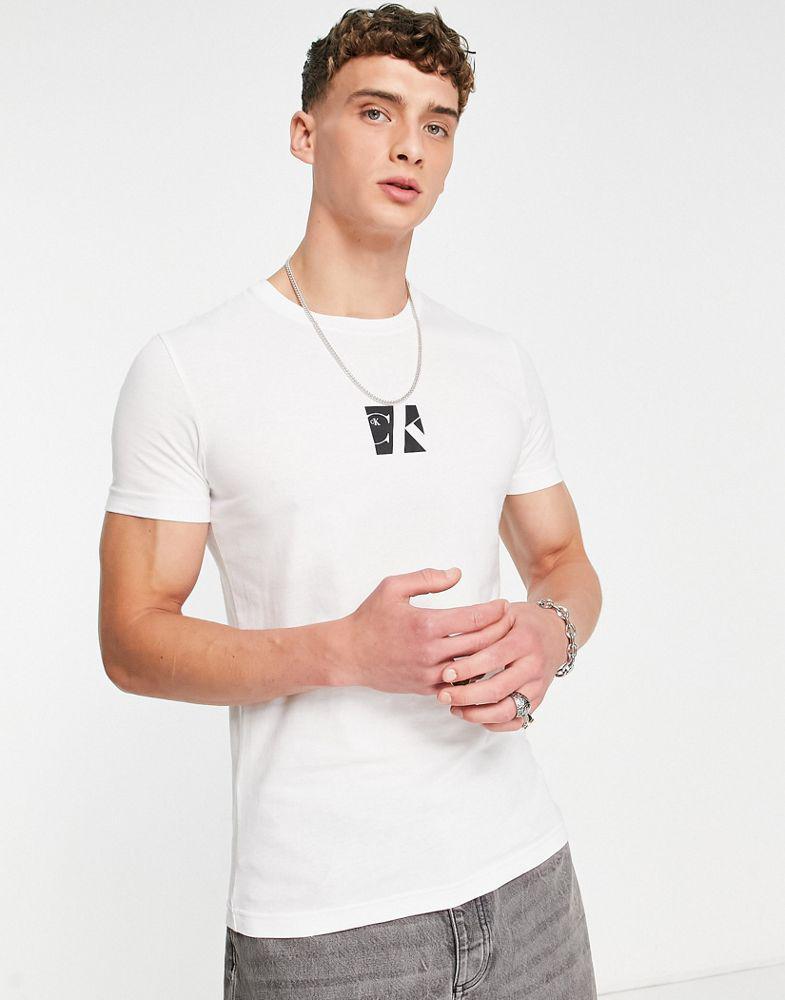 商品Calvin Klein|Calvin Klein Jeans cotton blend small center box t-shirt in white - WHITE,价格¥269,第4张图片详细描述