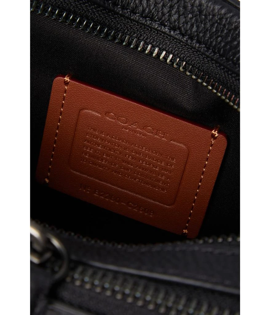 商品Coach|Charter Crossbody in Signature Leather,价格¥2417,第4张图片详细描述