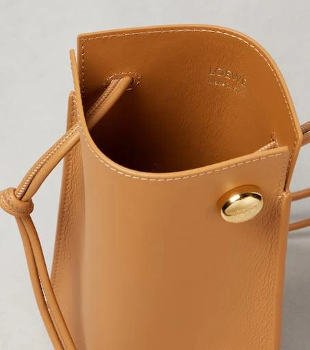商品Loewe|Pebble Dice皮革小袋,价格¥9026,第3张图片详细描述