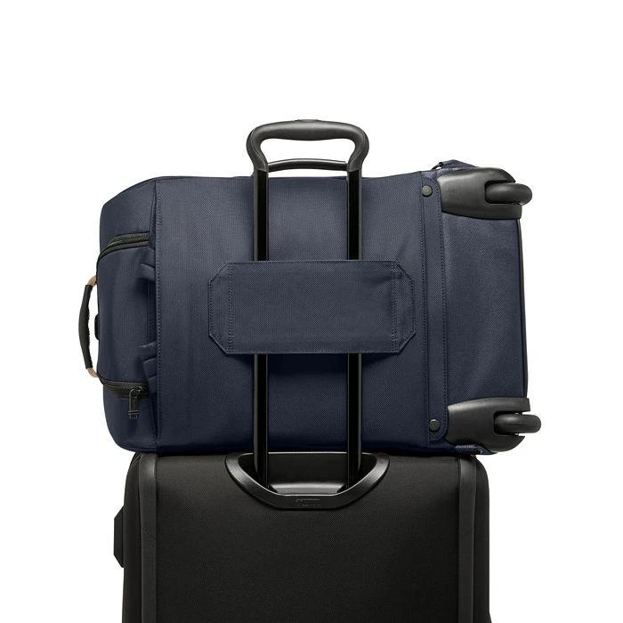商品Tumi|Alpha Bravo Wheeled Duffel Bag,价格¥5597,第3张图片详细描述
