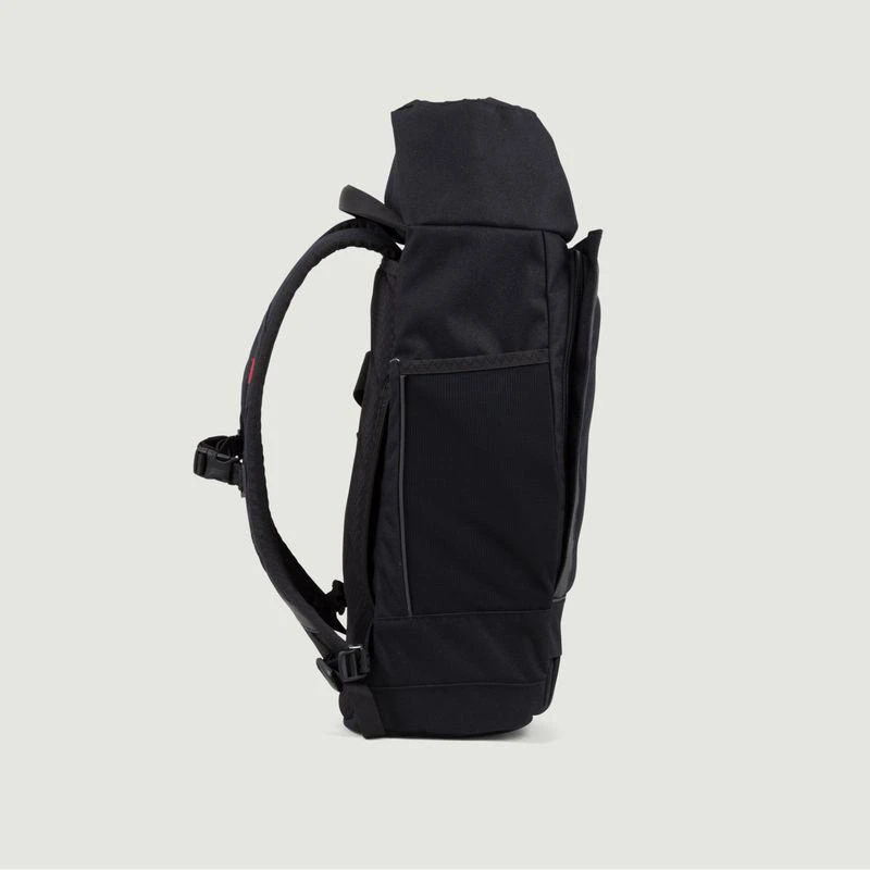 商品Pinqponq|Blok medium backpack Licorice Black PINQPONQ,价格¥1477,第3张图片详细描述