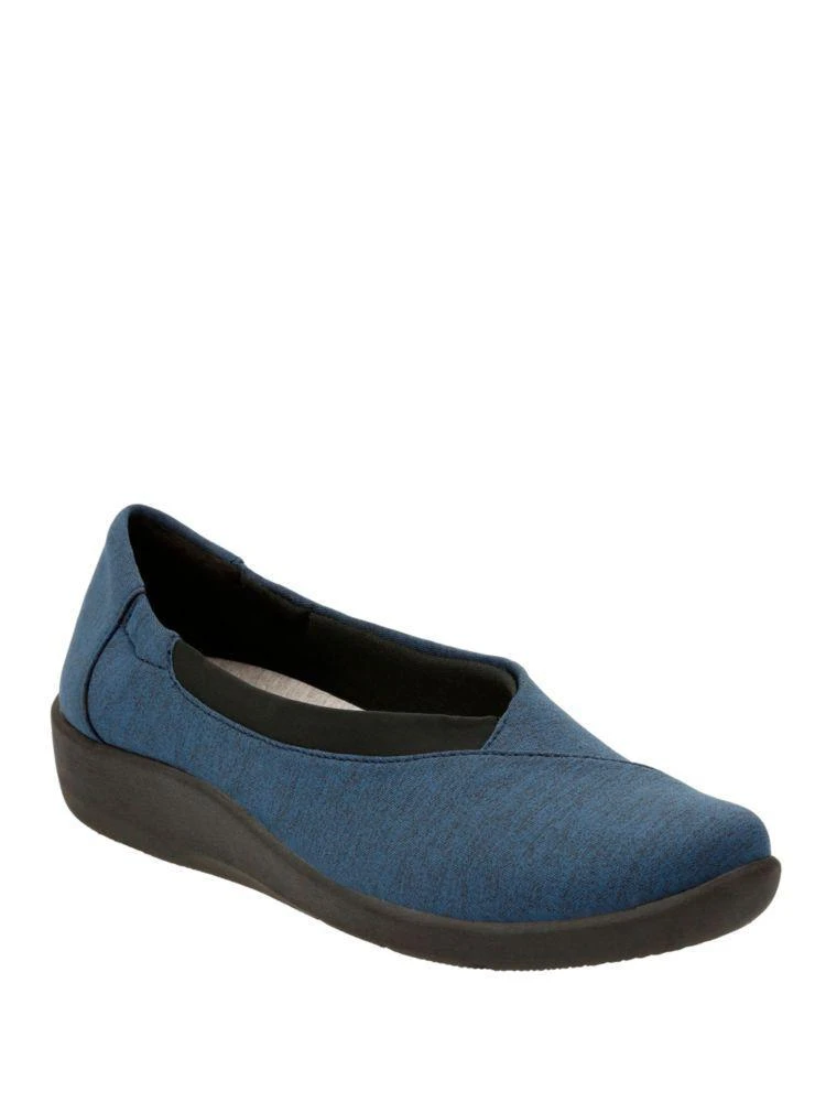 商品Clarks|Cushion Soft Cloudsteppers Sillian Jetay Slip-On Shoes,价格¥256,第1张图片