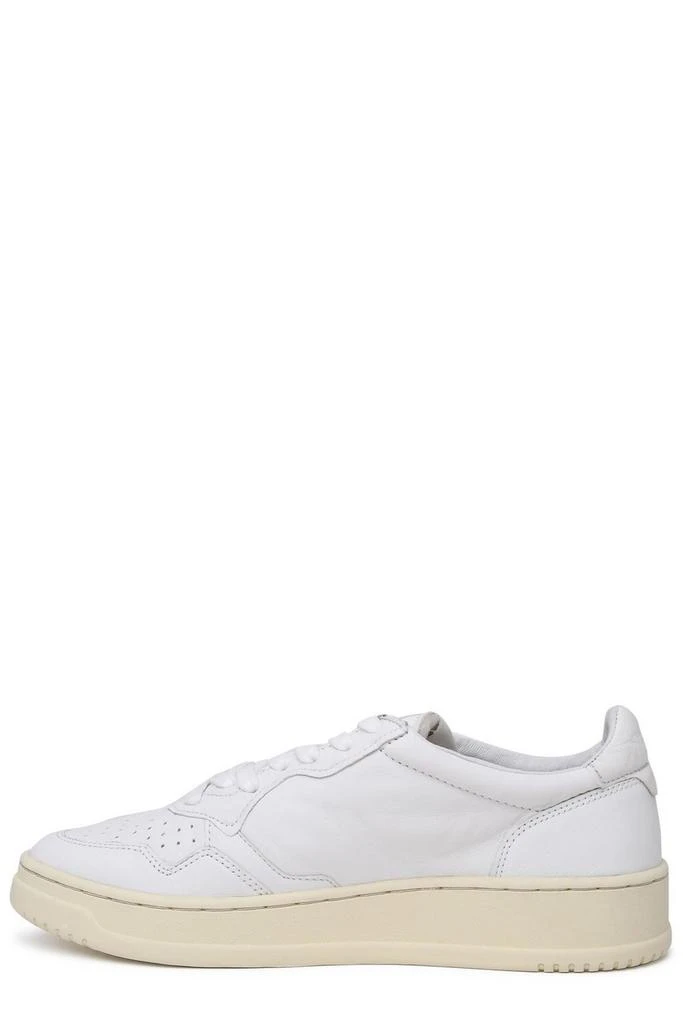 商品Autry|Autry Logo Patch Low-Top Sneakers,价格¥1140,第2张图片详细描述