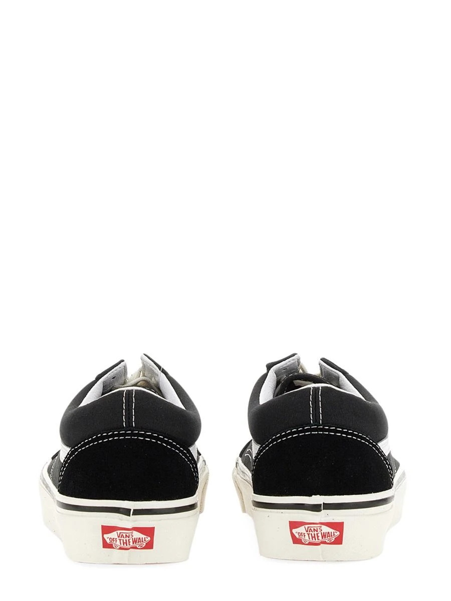商品【商品预售7天】 Vans|Vans 女士休闲鞋 VN0A38G2WPXC1-0 黑色,价格¥688,第4张图片详细描述
