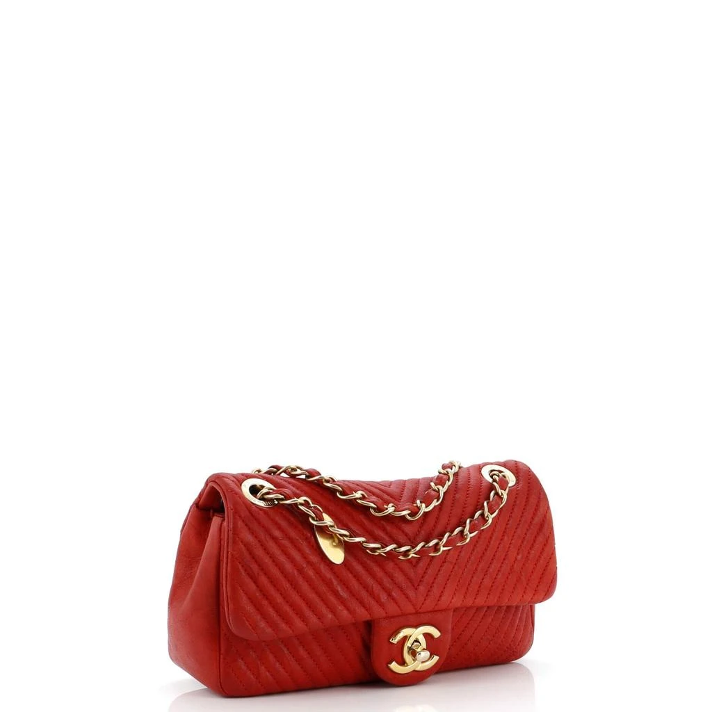 商品[二手商品] Chanel|Medallion Charm Flap Bag Chevron Wrinkled Lambskin Small,价格¥21180,第2张图片详细描述