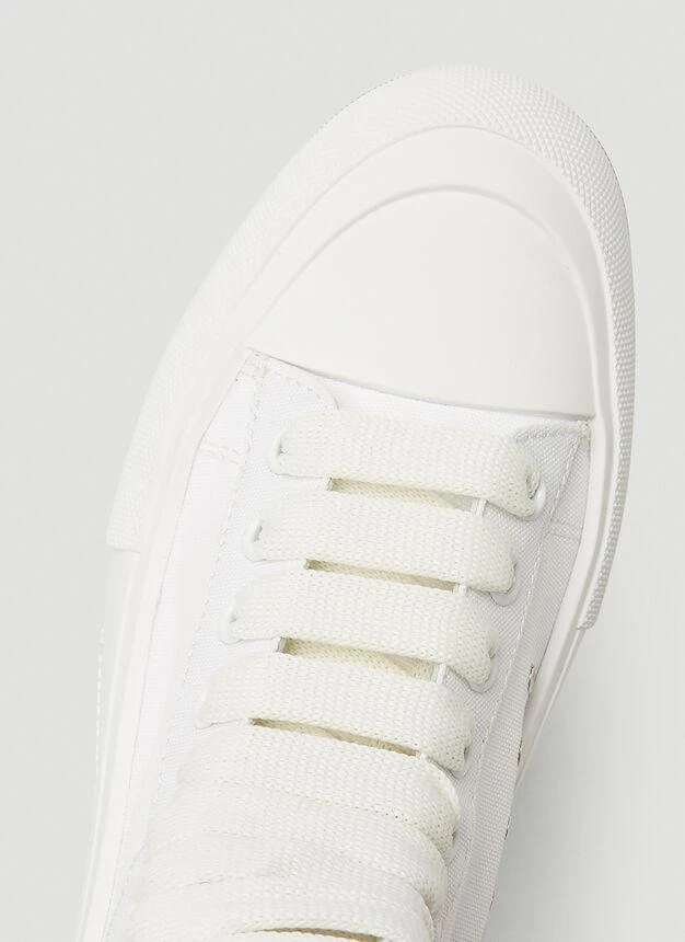 商品Alexander McQueen|Deck Plimsoll High-Top Sneakers in White,价格¥1530,第5张图片详细描述