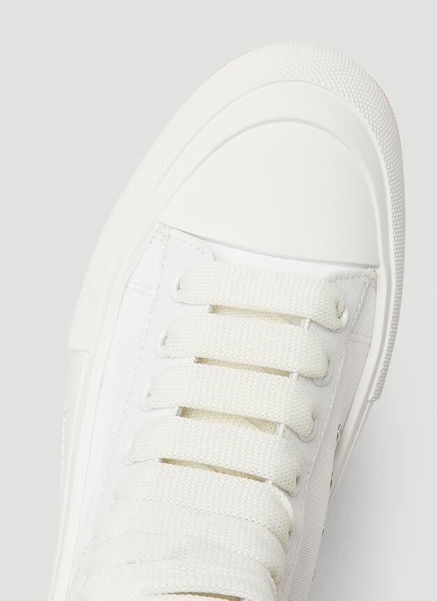 商品Alexander McQueen|Deck Plimsoll High-Top Sneakers in White,价格¥2122,第7张图片详细描述