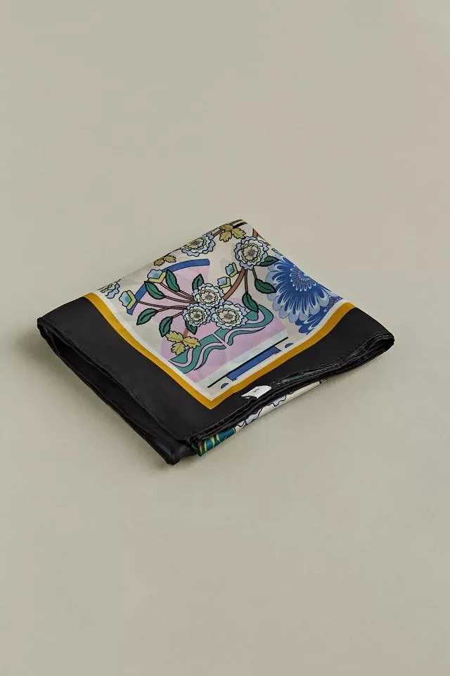 商品Urban Outfitters|Lantern Print Bandana,价格¥109,第2张图片详细描述