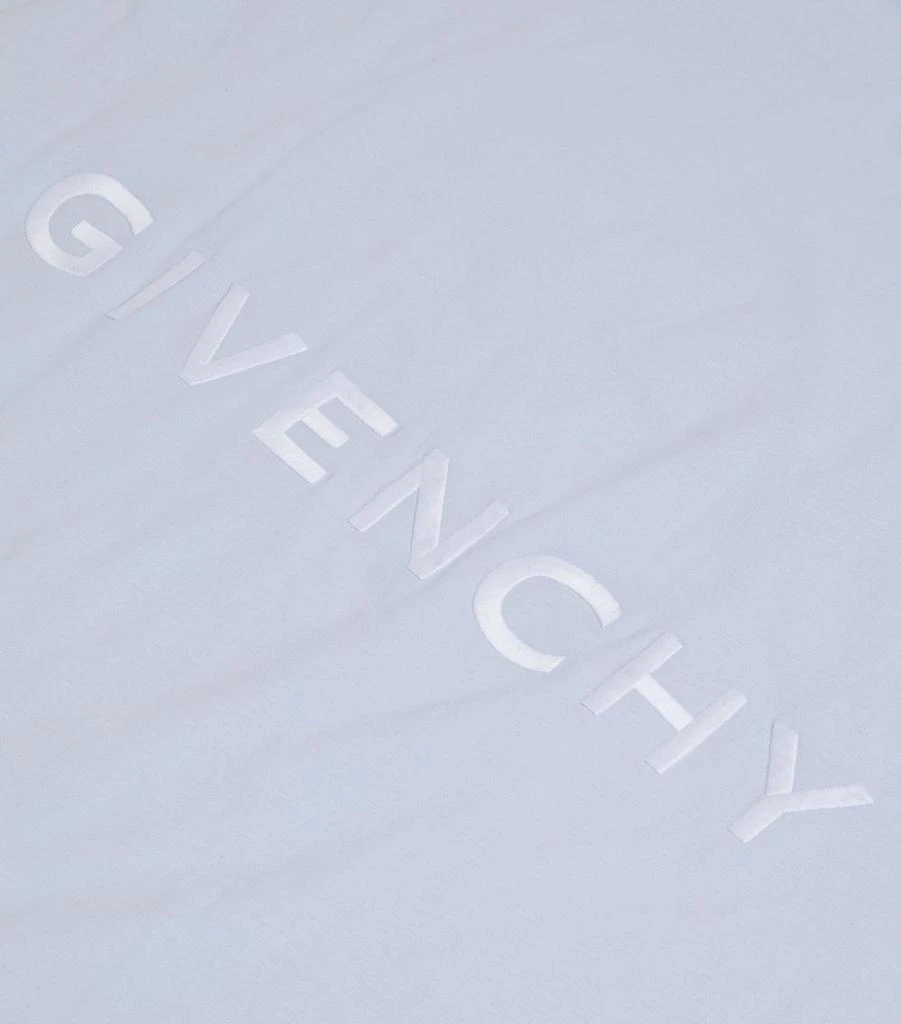 商品Givenchy|Padded Logo Blanket,价格¥1864,第2张图片详细描述