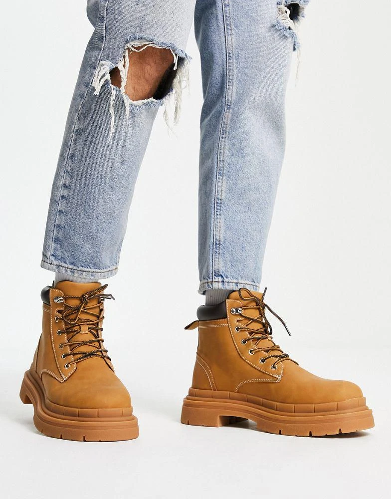 商品ASOS|ASOS DESIGN chunky lace up boot in beige with gum sole,价格¥208,第1张图片