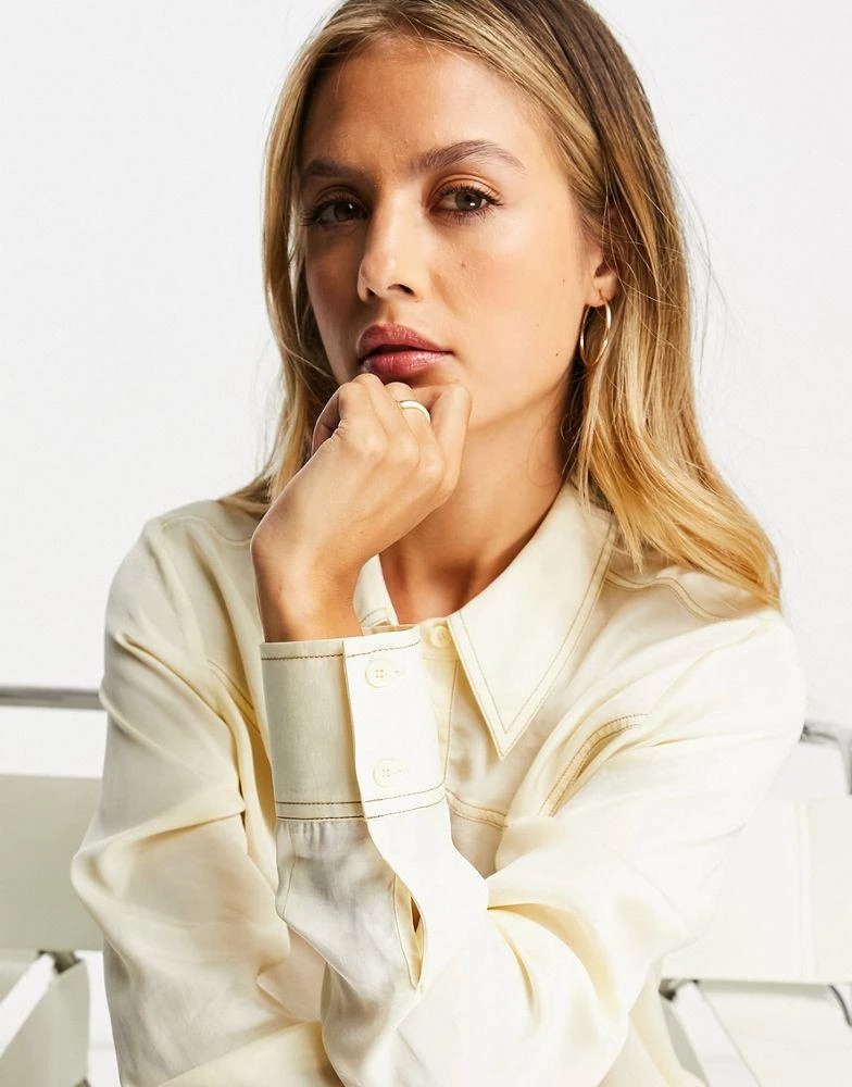 商品Topshop|Topshop premium western contrast stitch shirt in buttermilk,价格¥324,第4张图片详细描述