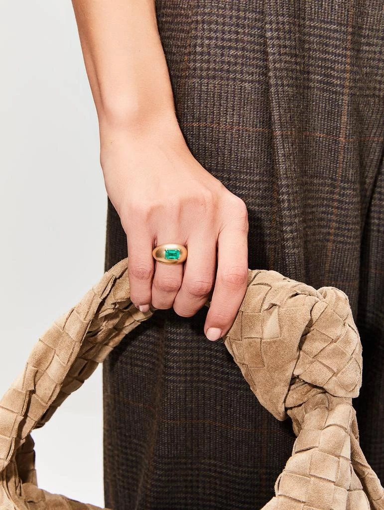商品SHYLEE ROSE|Emerald Domed Ring,价格¥26053,第2张图片详细描述