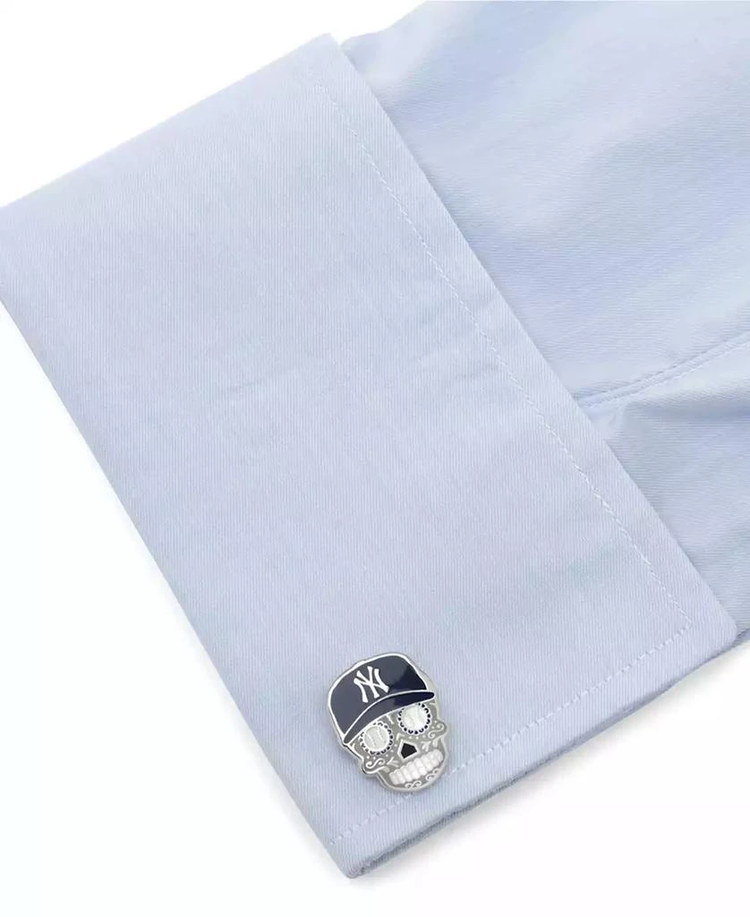 商品MLB|Men's New York Yankees Sugar Skull Cufflinks,价格¥574,第3张图片详细描述