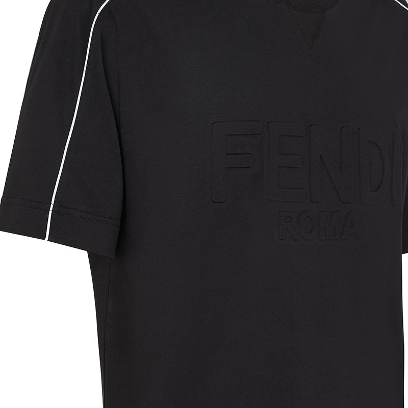 商品Fendi|【预售3-7天】FENDI/芬迪 22年早春新款 男士黑色纯棉对比色Roma滚边短袖T恤FY1100AI7FF0QA1,价格¥45564,第5张图片详细描述