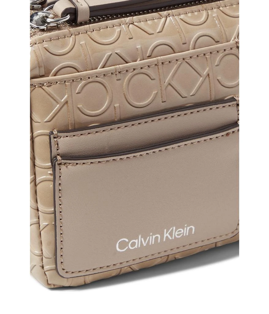 商品Calvin Klein|Jana Crossbody,价格¥350,第4张图片详细描述