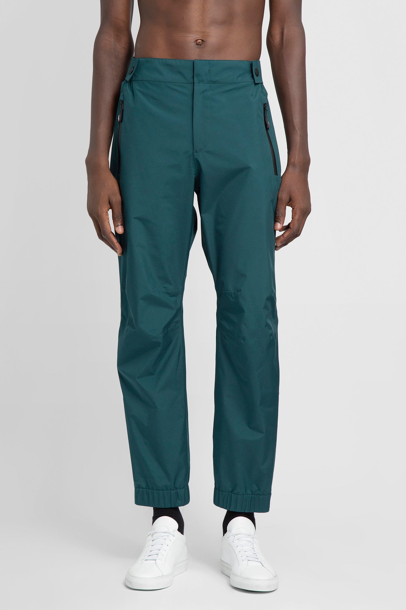 商品Moncler|MONCLER 男士绿色休闲裤 2A00013-54AL5-876,价格¥3882,第1张图片