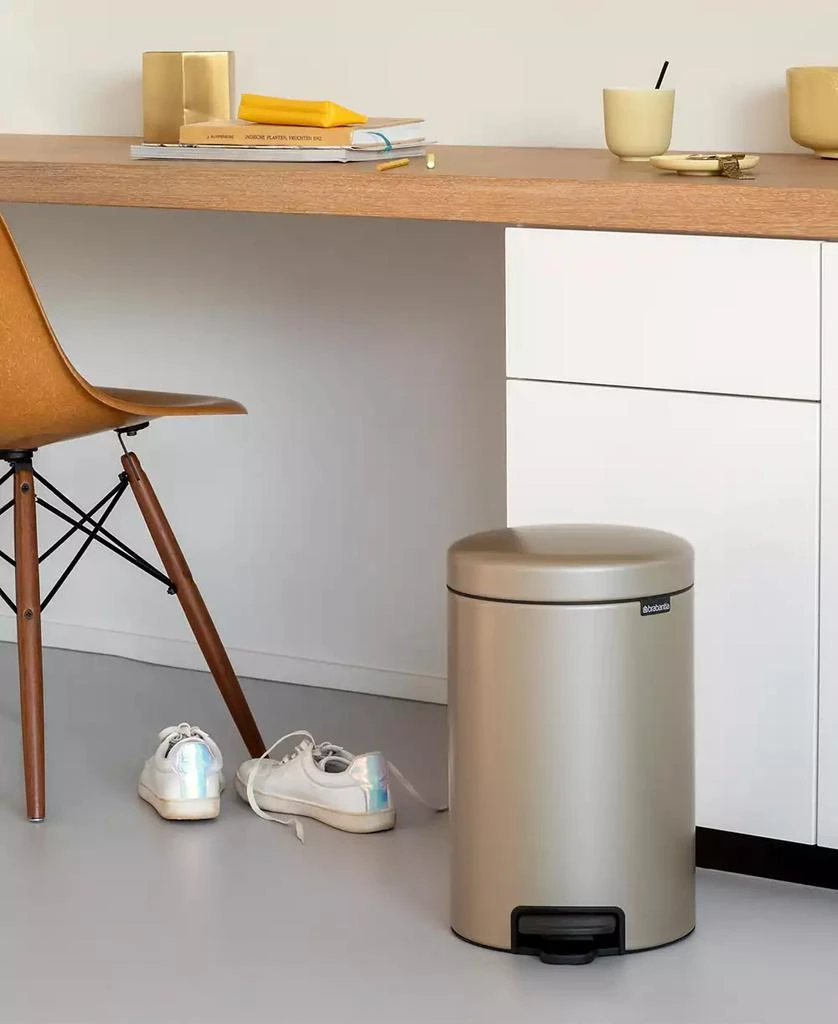 商品Brabantia|newIcon 3.2G Step Trash Can,价格¥1117,第2张图片详细描述
