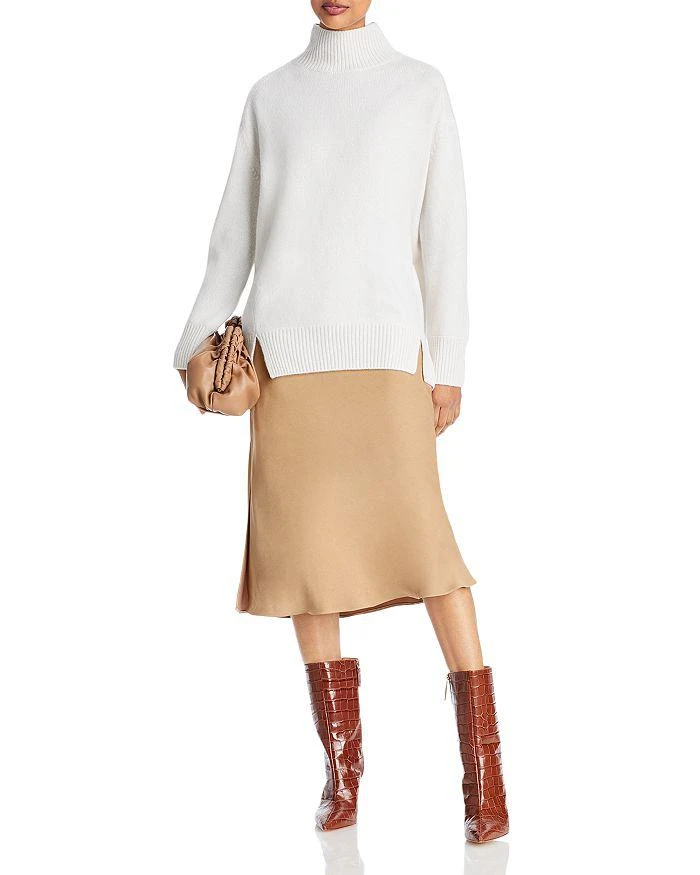 商品Vince|Cashmere Side Slit Turtleneck Sweater - 100% Exclusive,价格¥1547,第2张图片详细描述