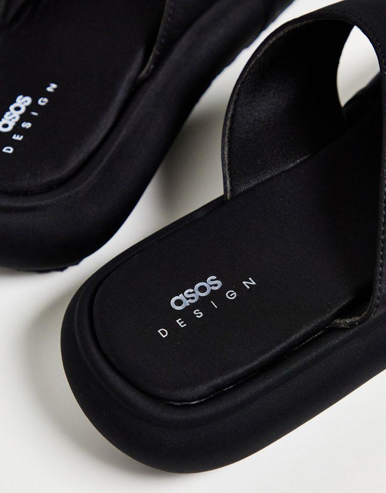 商品ASOS|ASOS DESIGN chunky flip flops in black neoprene,价格¥122,第6张图片详细描述