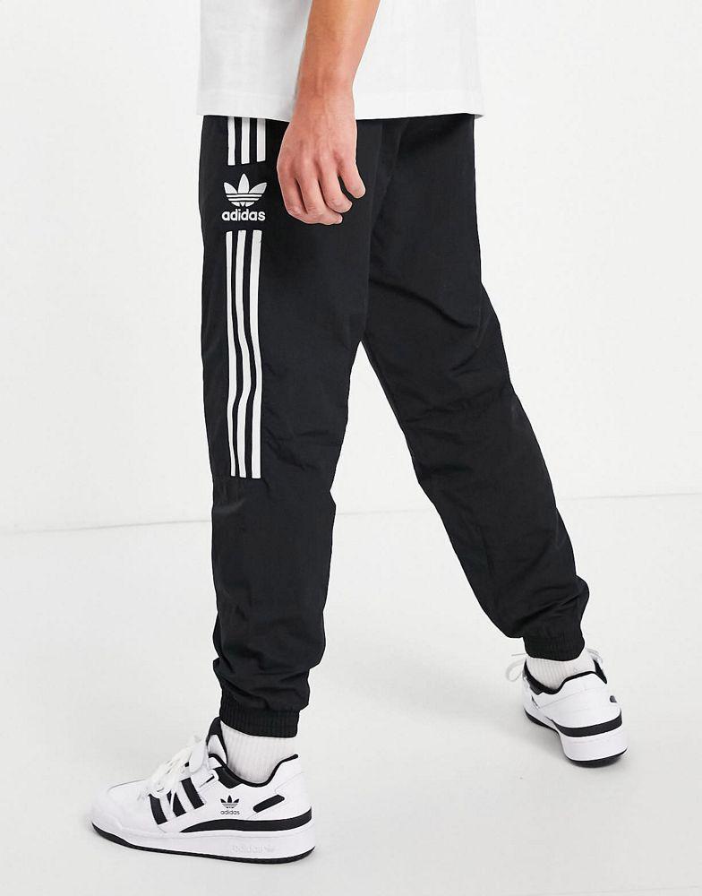 商品Adidas|adidas Originals adicolor lock up joggers in black,价格¥294-¥452,第5张图片详细描述