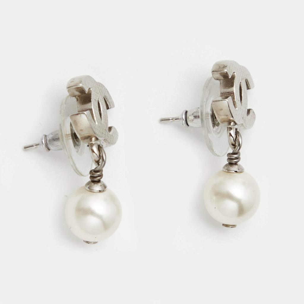 Chanel Silver Tone Quilt Patterned CC Pearl Drop Earrings商品第2张图片规格展示