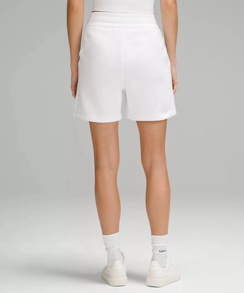 Scuba High-Rise Short 5" 商品