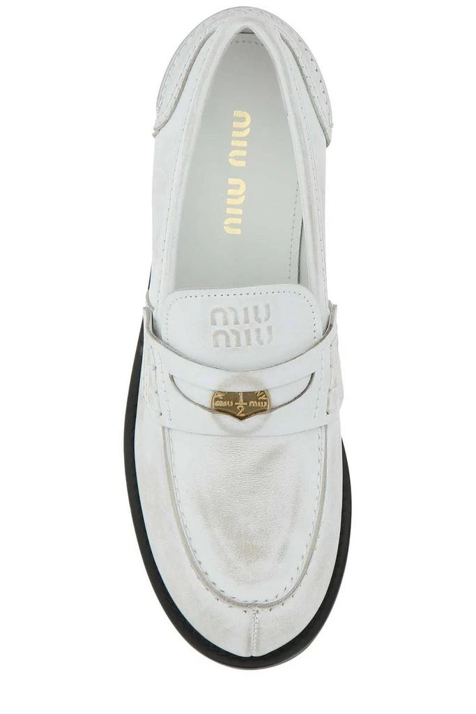 商品Miu Miu|Miu Miu Logo Detailed Slip-On Penny Loafers,价格¥5714,第3张图片详细描述