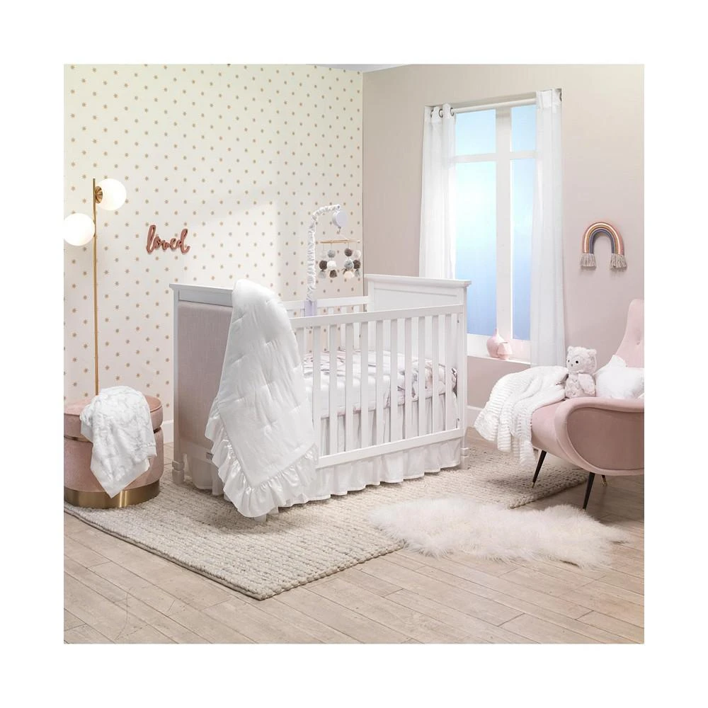商品Lambs & Ivy|Signature White Cotton Sateen Ruffle Baby/Toddler Quilt,价格¥335,第3张图片详细描述
