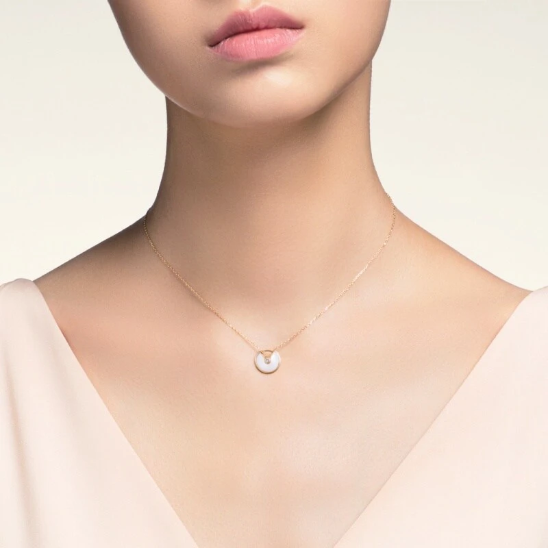 商品[国内直发] Cartier|CARTIER卡地亚 Amulette de 系列 气质时尚轻奢 超小号款 18K金 项链 女款 金色,价格¥12730,第11张图片详细描述