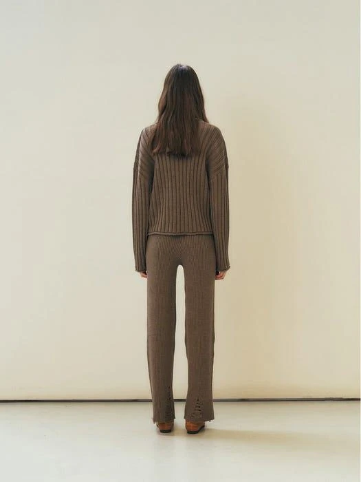 商品MAISONMARAIS|V-Neck Ribbed Sweater - Cocoa,价格¥1424,第4张图片详细描述