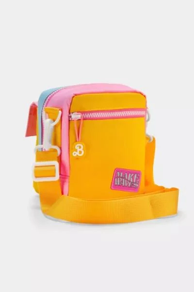 商品Retrospekt|Malibu Barbie 600 Instant Camera Bag,价格¥265,第2张图片详细描述