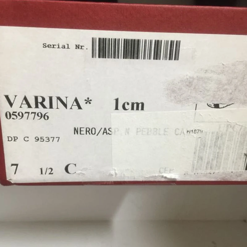 SALVATORE FERRAGAMO 女士黑色皮革平底鞋 0597796 商品