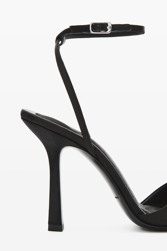 商品Alexander Wang|DAHLIA 105 BOW SANDAL IN SATIN,价格¥4256,第4张图片详细描述