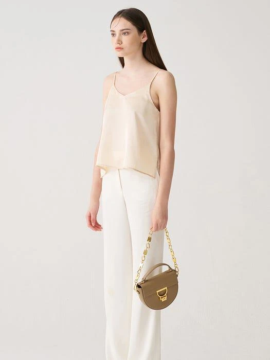 商品Coccinelle|Arlettis Mignon Halfmoon Bag (3 Colors),价格¥2447,第4张图片详细描述