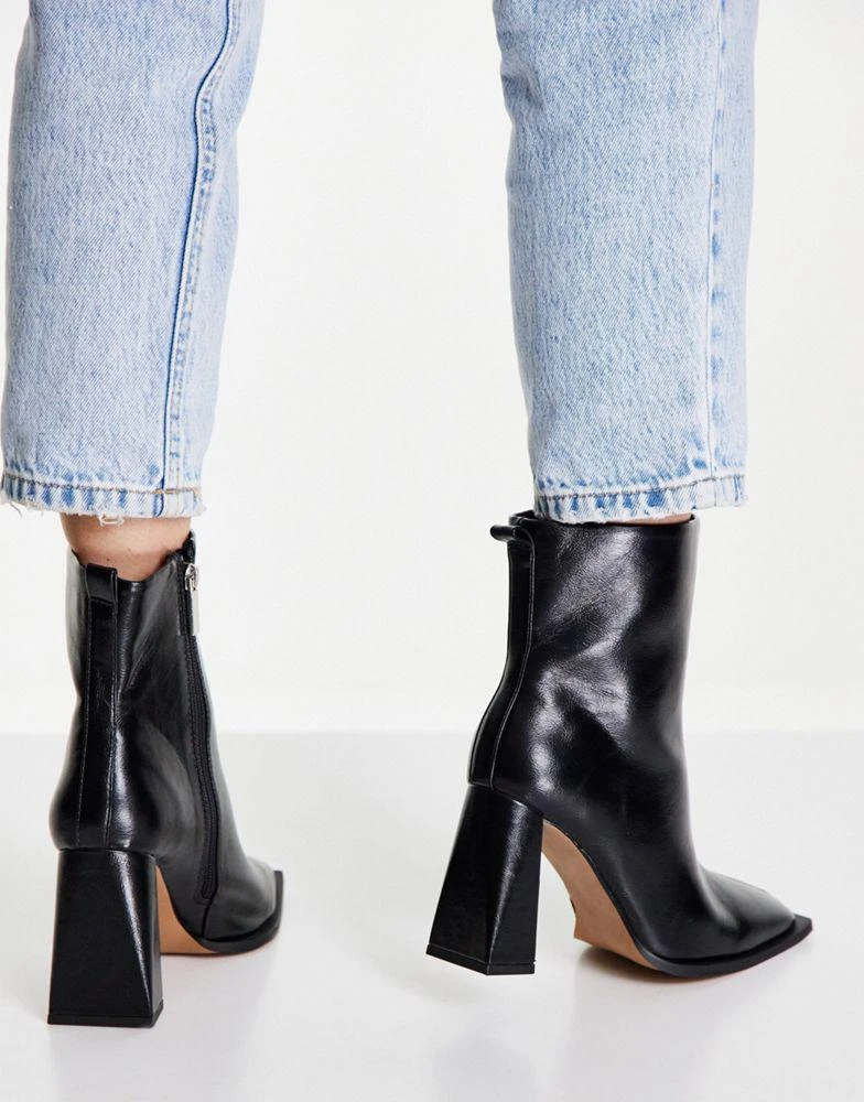 商品ASOS|ASOS DESIGN Wide Fit Excel high-heeled ankle boots in black,价格¥201,第3张图片详细描述