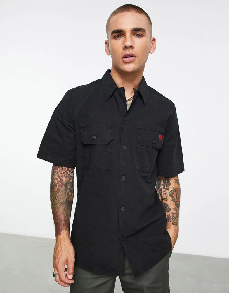 商品Hugo Boss|Hugo Elpy relaxed cotton short sleeve shirt in black,价格¥528,第3张图片详细描述