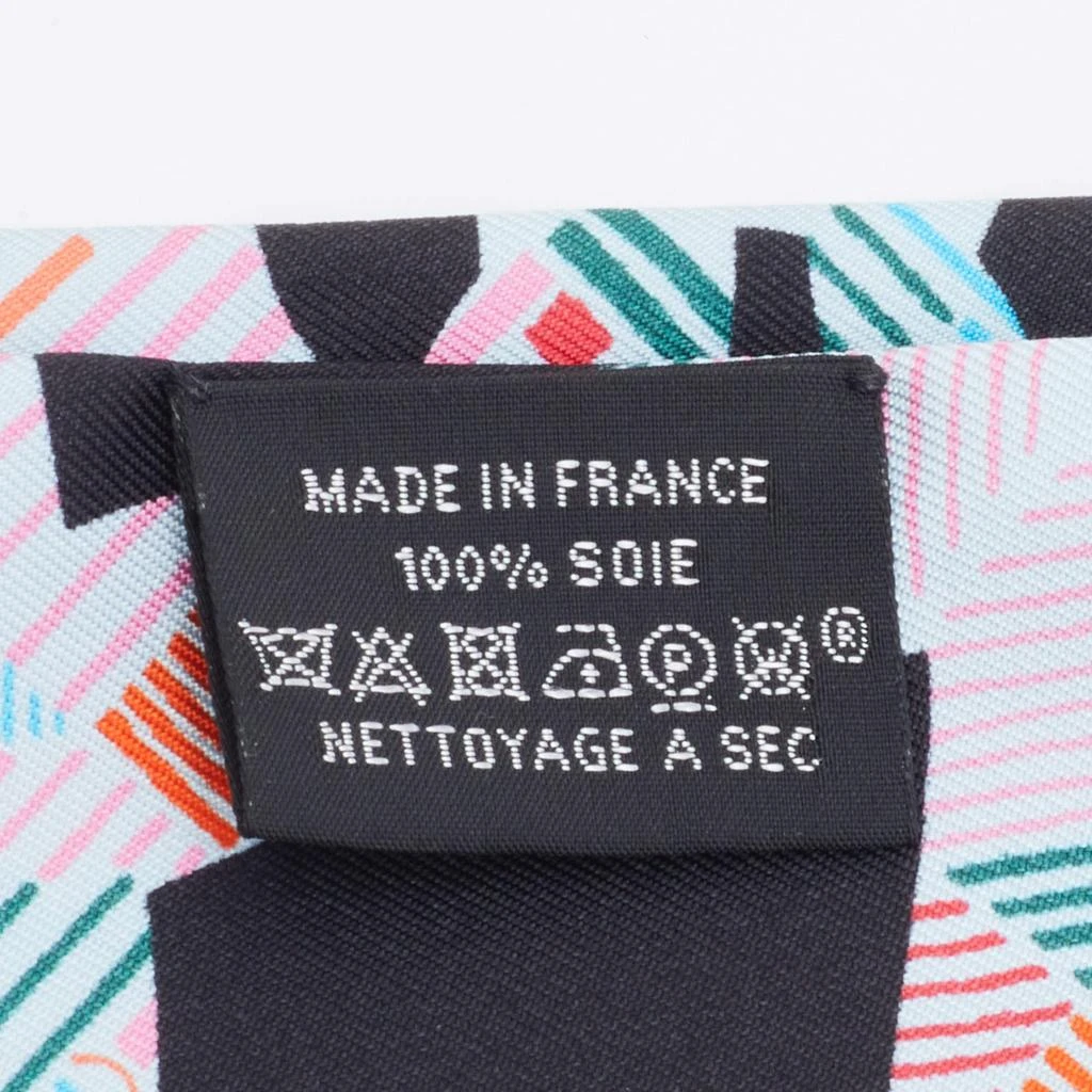商品[二手商品] Hermes|Hermès Black Cavalcadour Silk Twilly,价格¥1292,第5张图片详细描述