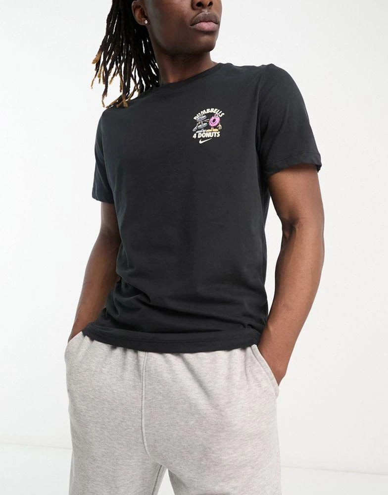商品NIKE|Nike Training Dumbbells and Donuts Dri-Fit t-shirt in black,价格¥230,第2张图片详细描述
