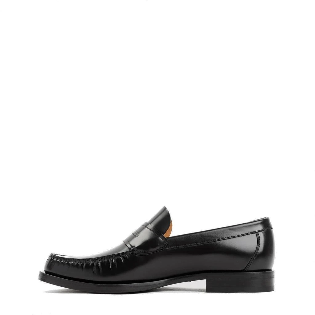 商品Salvatore Ferragamo|Salvatore Ferragamo Logo-Embossed Slip-On Loafers,价格¥2789,第2张图片详细描述