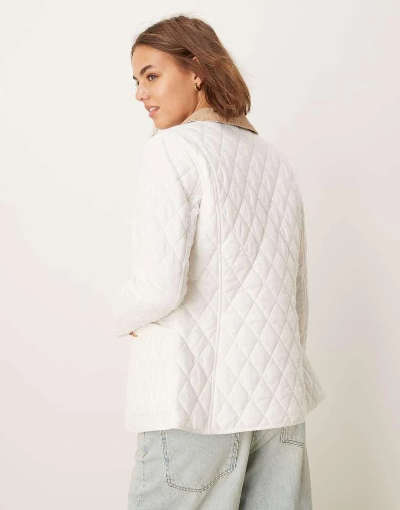 商品Barbour|女式 Annandale 绗缝夹克（雪白色）,价格¥573,第2张图片详细描述