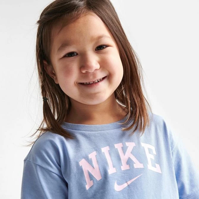 Girls' Toddler Nike T-Shirt and Bike Shorts Set 商品