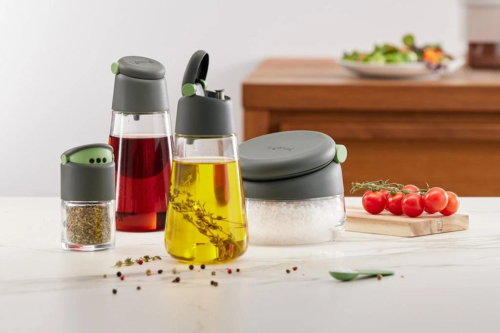 商品Lekue|Oil and Vinegar Dispenser Bottle Set, Set of 2,价格¥339,第2张图片详细描述