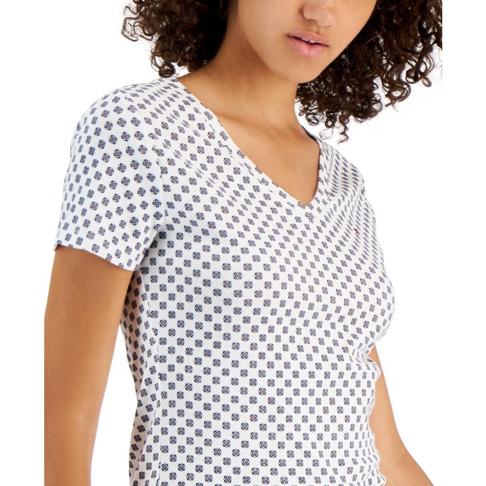 商品Tommy Hilfiger|Women's Cotton Foulard Printed V-Neck Top,价格¥218,第5张图片详细描述