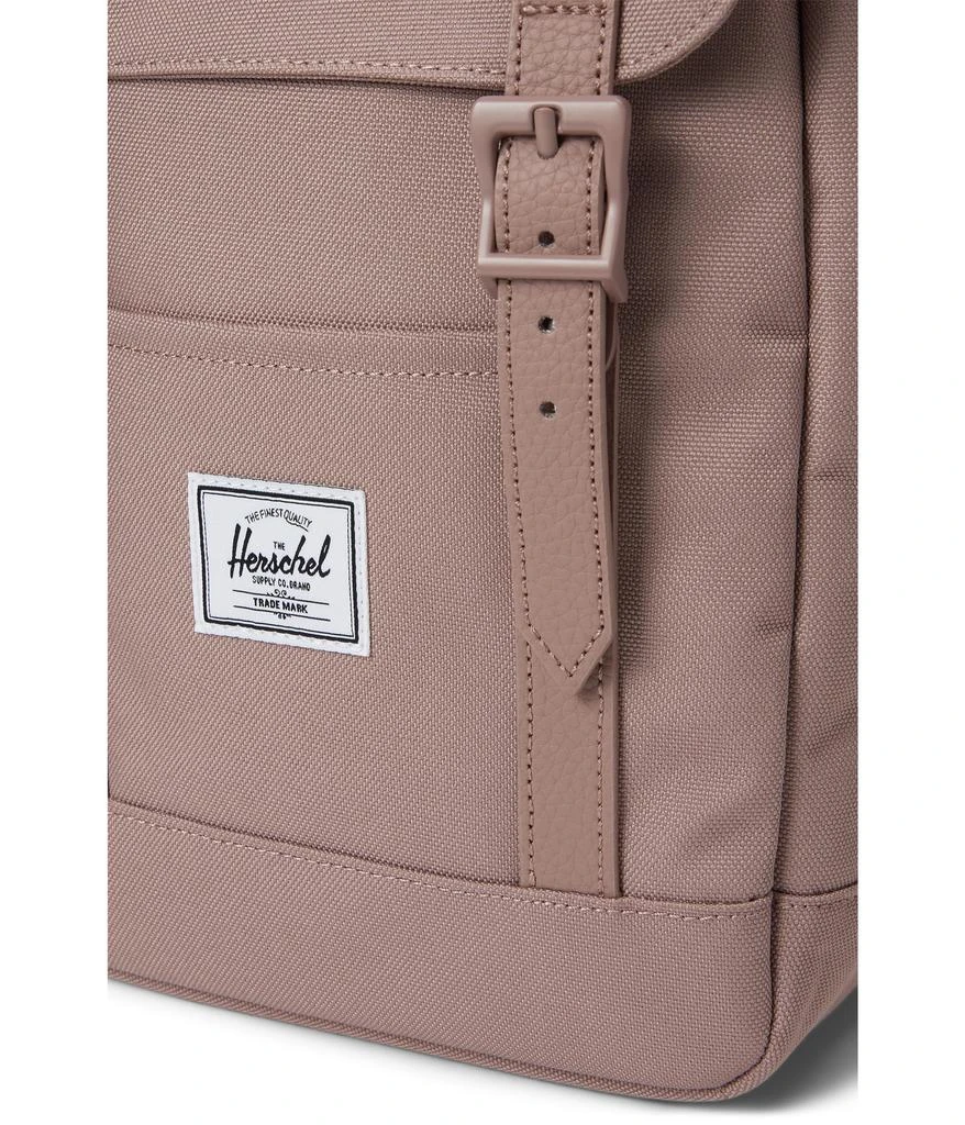 商品Herschel Supply|Retreat™ Mini Backpack,价格¥472,第4张图片详细描述