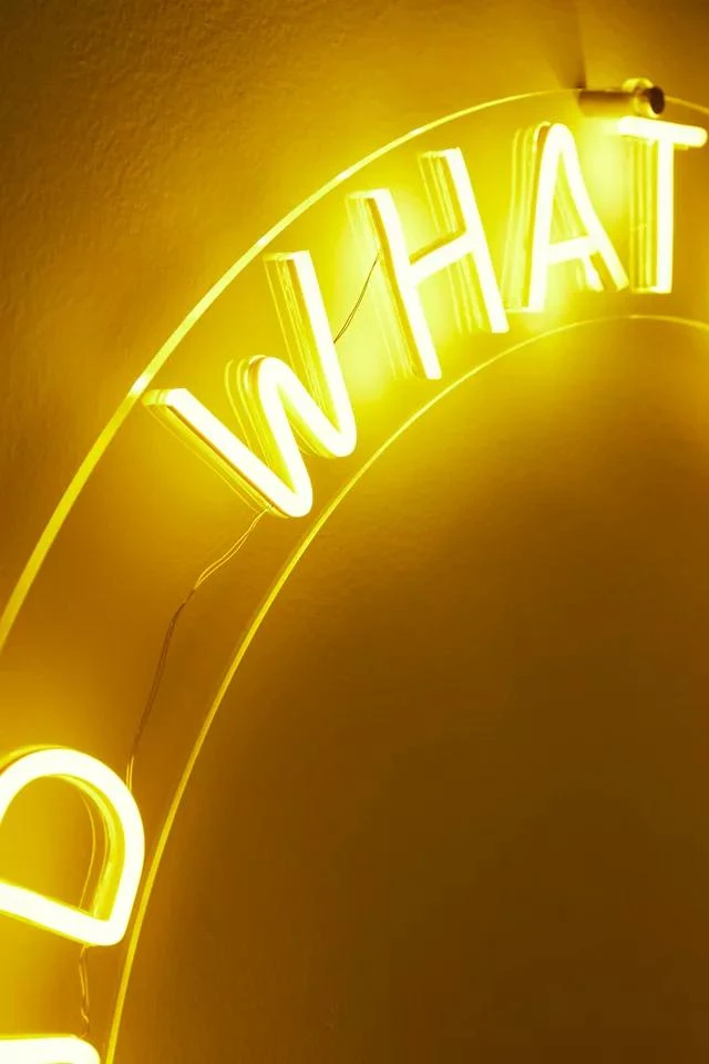 商品Urban Outfitters|What Goes Around Neon Sign,价格¥3496,第4张图片详细描述