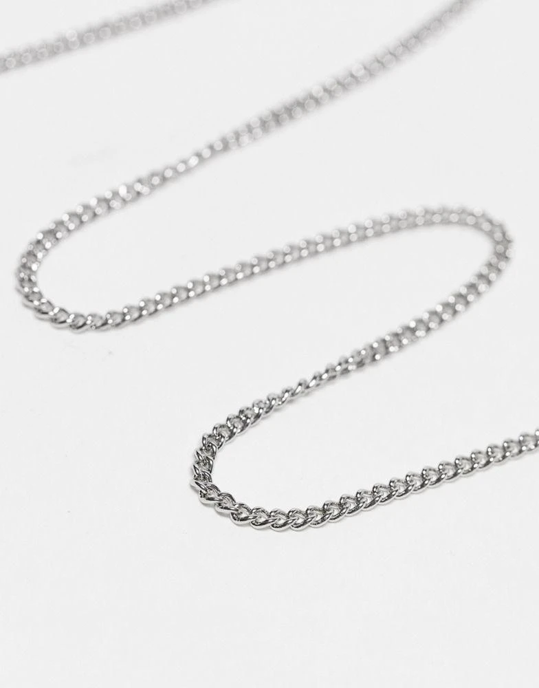 商品Reclaimed Vintage|Reclaimed Vintage 3 row mega heart pendant necklace in silver,价格¥139,第2张图片详细描述