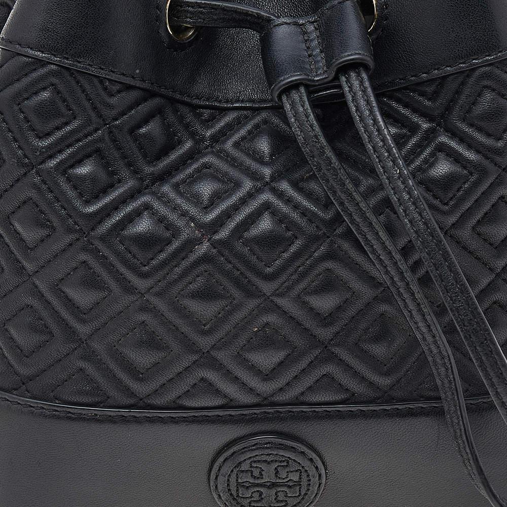 商品[二手商品] Tory Burch|Tory Burch Black Leather Drawstring Bucket Bag,价格¥2991,第7张图片详细描述