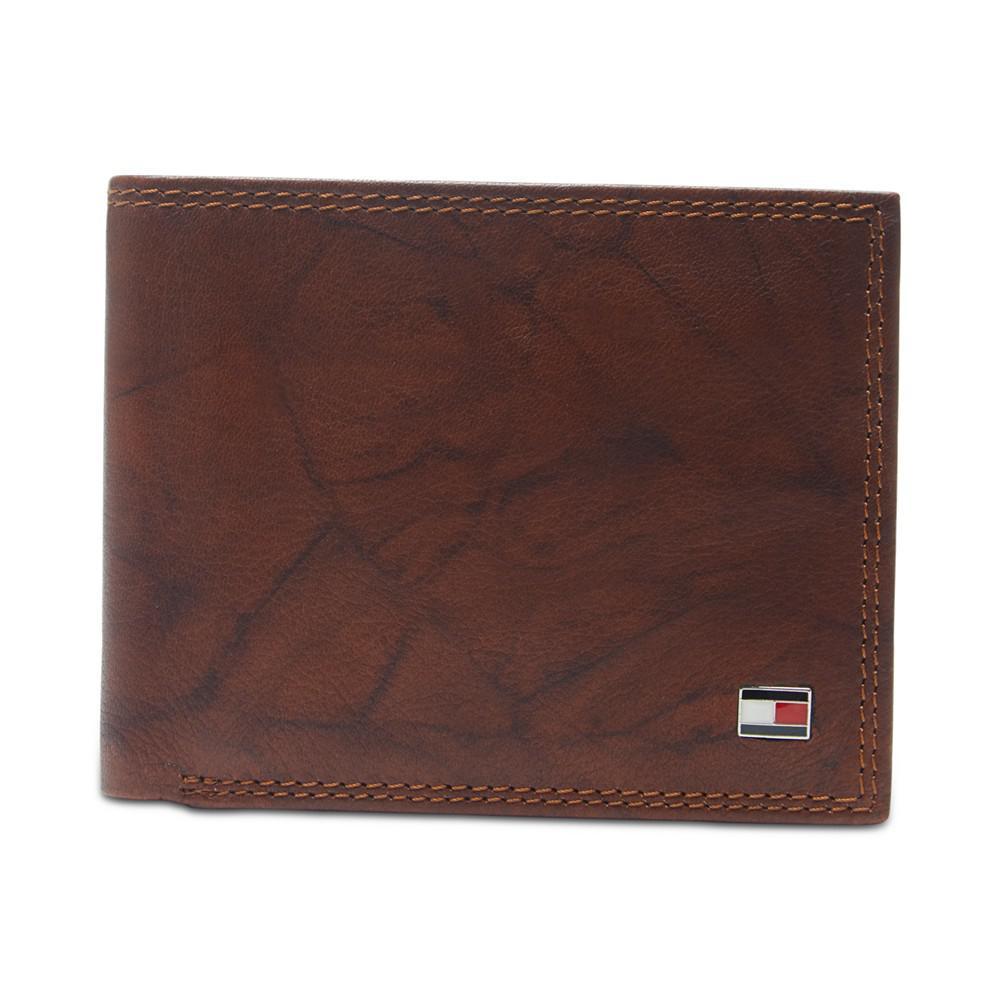 商品Tommy Hilfiger|Men's Traveler RFID Extra-Capacity Bifold Leather Wallet,价格¥166,第1张图片