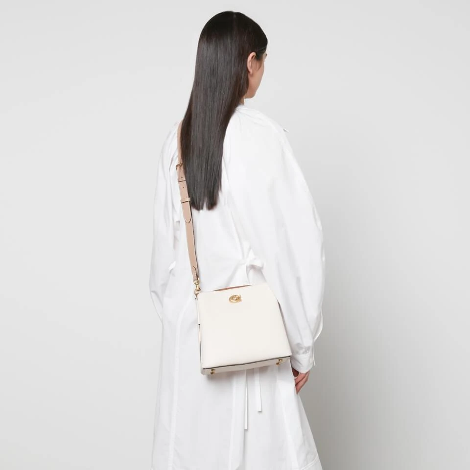 商品Coach|Coach Willow Pebble-Grain Leather Bucket Bag,价格¥2258,第2张图片详细描述